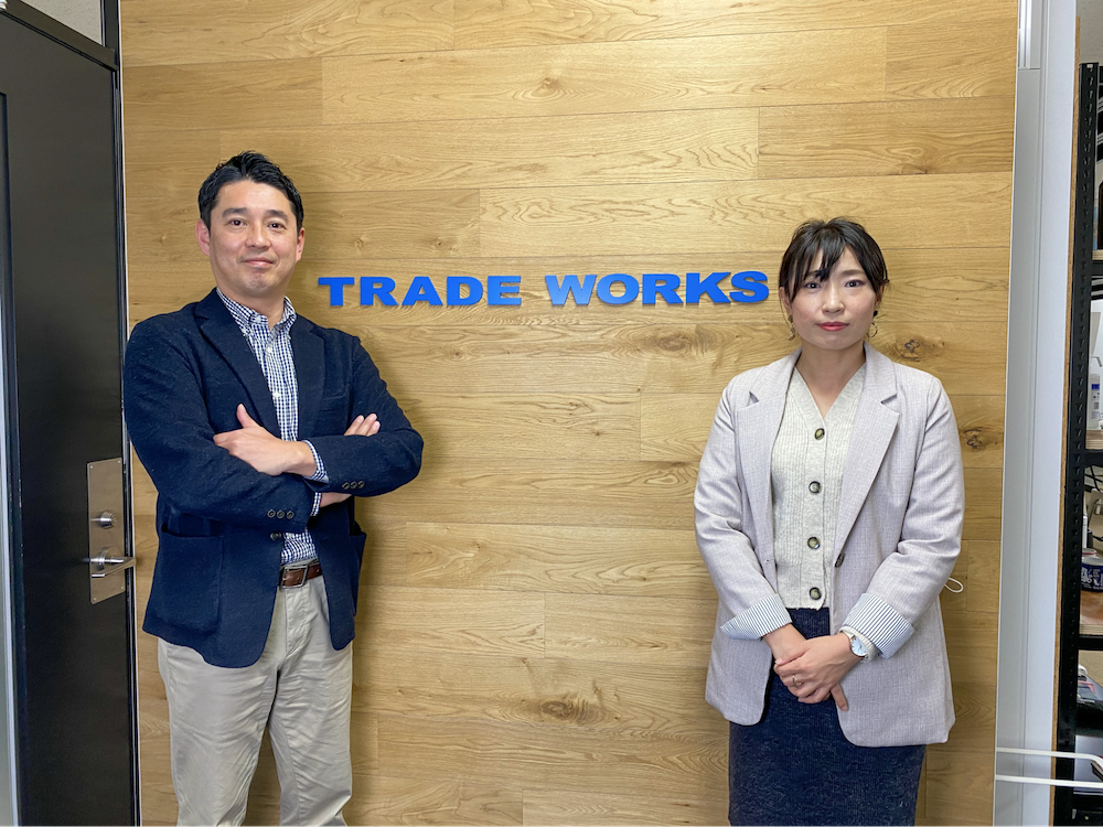 VAPE STUDIOの公式サイトの運営に携わる株式会社トレードワークス ECマーケティング部 オンラインマーケ課の小谷瀬様と渡辺様
